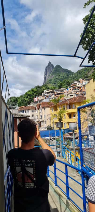 Rio de Janeiro: Favela Santa Marta Tour with Resident Guide - Meet Gilson Fumaça: a local guide with serious community credibility