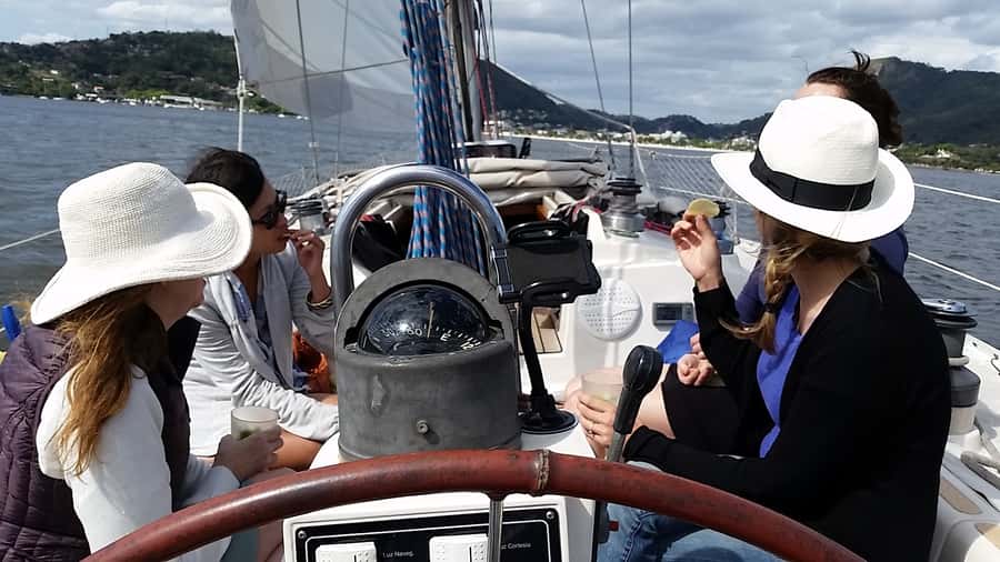 Rio de Janeiro: Guanabara Bay Sunset Sailing Tour & Drinks - Who Should Book This Sunset Sailing Tour in Rio—and Who Should Skip It