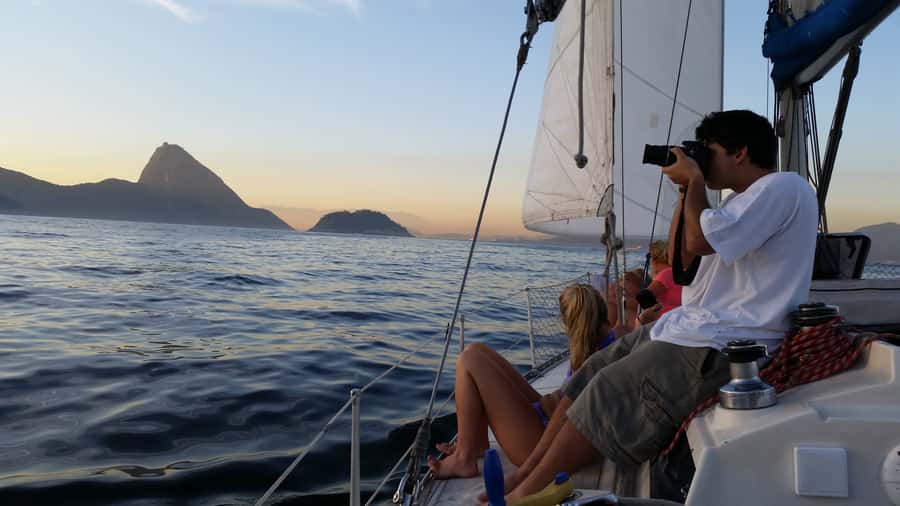Rio de Janeiro: Guanabara Bay Sunset Sailing Tour & Drinks - Sugarloaf, Christ, and the Best Way to Read Rio From the Water