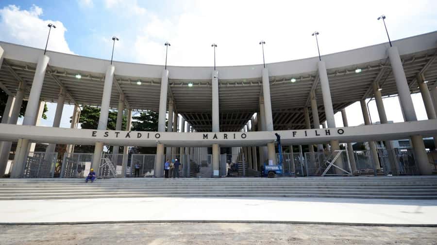 Rio de Janeiro: Half-Day Christ the Redeemer and City Tour - Selarón Steps: the art stop that steals attention