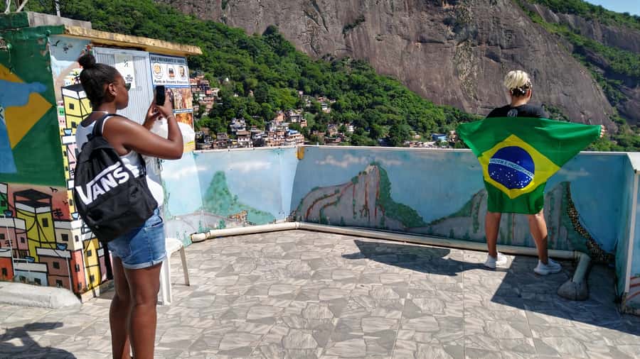 Rio De Janeiro: Half-Day Rocinha Favela Walking Tour - Starting at Copacabana: Find Belmond Copacabana Palace and Get Set