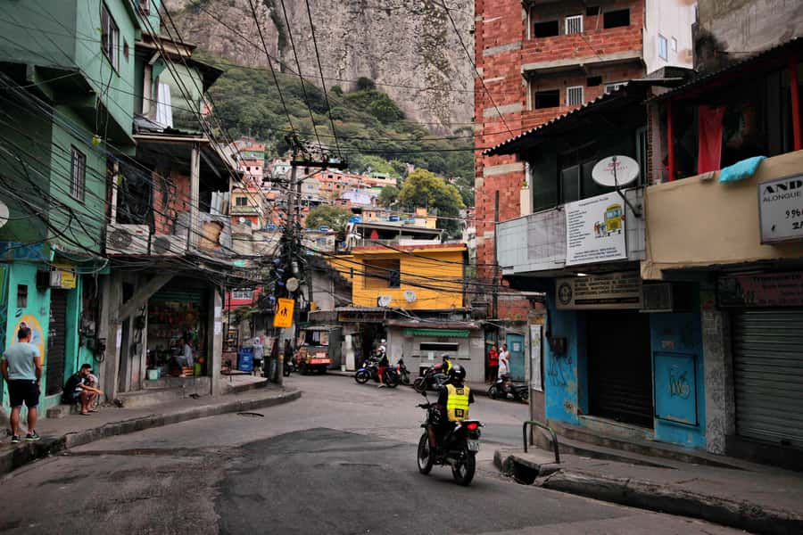 Rio De Janeiro: Half-Day Rocinha Favela Walking Tour - Price and Value: What $35 Gets You in Real Terms