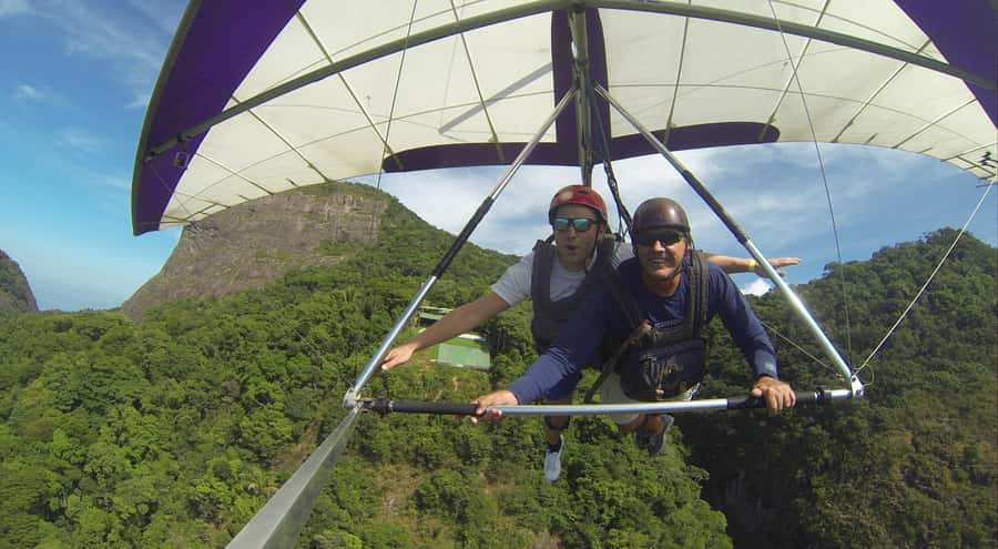 Rio de Janeiro: Hang Gliding or Paragliding Experience - Practical tips: what to bring, how to dress, and what to expect