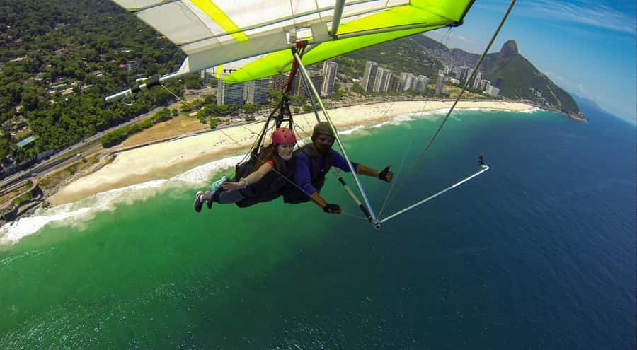 Rio de Janeiro: Hang Gliding or Paragliding Flight - The calm reality: transfers, meeting point, and video surprises