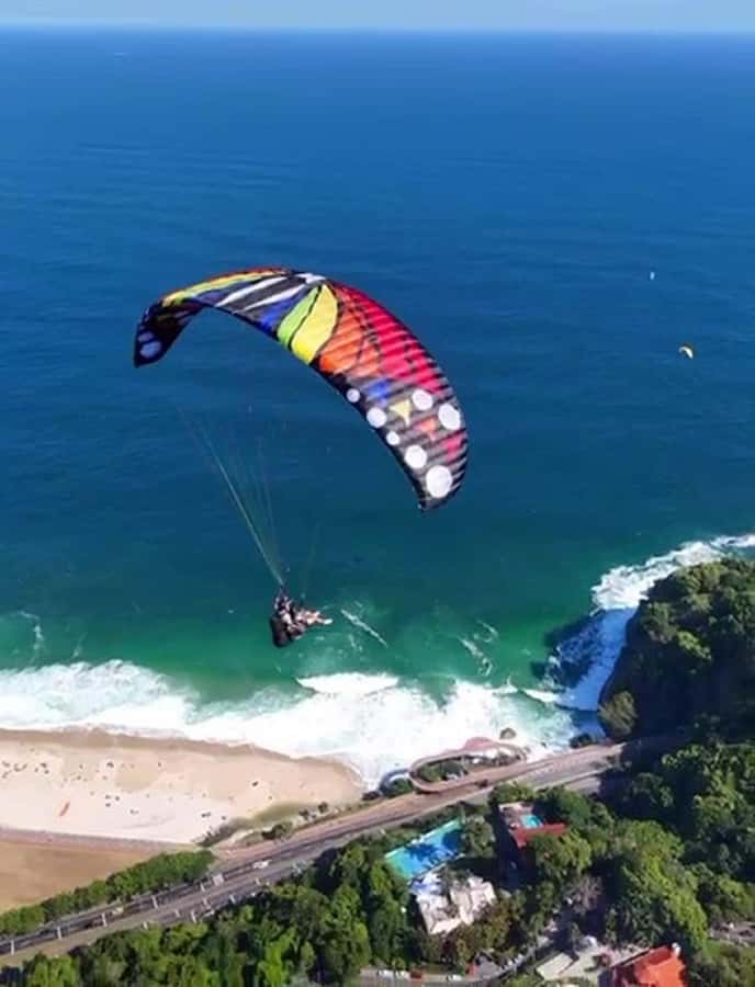 Rio de Janeiro: Hang Gliding or Paragliding Flight - Gear and body prep: what to bring, what to wear