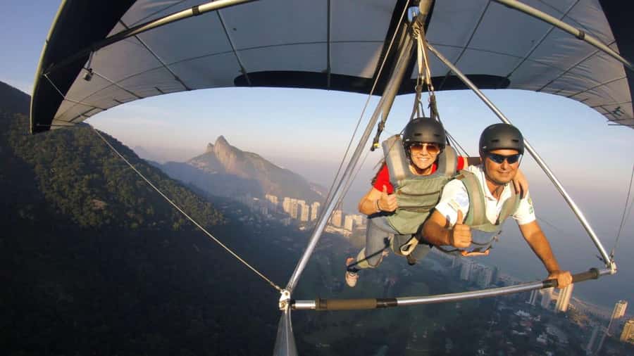 Rio de Janeiro: Hang Gliding or Paragliding Flights - Hang gliding vs paragliding: what changes for you on the day