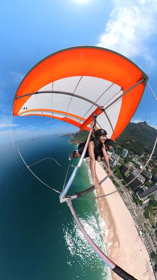 Rio de Janeiro: Hang Gliding or Paragliding Flights - Meet Ricardo Hamond: a safety-first pilot with serious time in the air