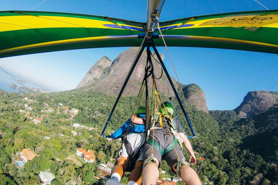 Rio de Janeiro: Hang Gliding Tandem Flight - Packing for Rio hang gliding: ID, shoes, and what you can’t bring