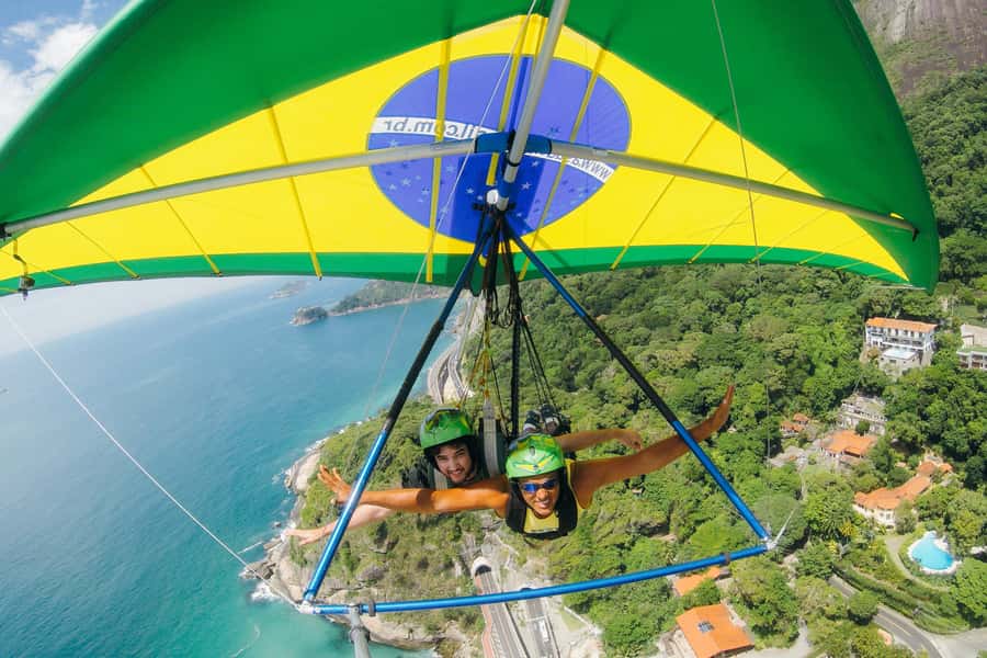 Rio de Janeiro: Hang Gliding Tandem Flight - Your day timeline: pickup, jeep ride, briefing, and a short time in the air