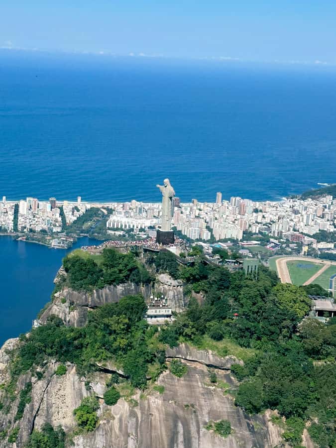 Rio de Janeiro: Helicopter Flight Christ the Redeemer 30 min - FAQ