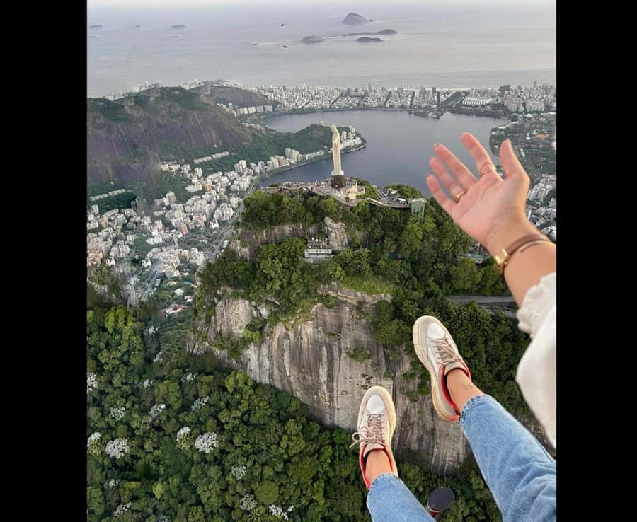 Rio de Janeiro Helicopter Tour | DOORS OFF - What a doors-off Rio helicopter tour really changes