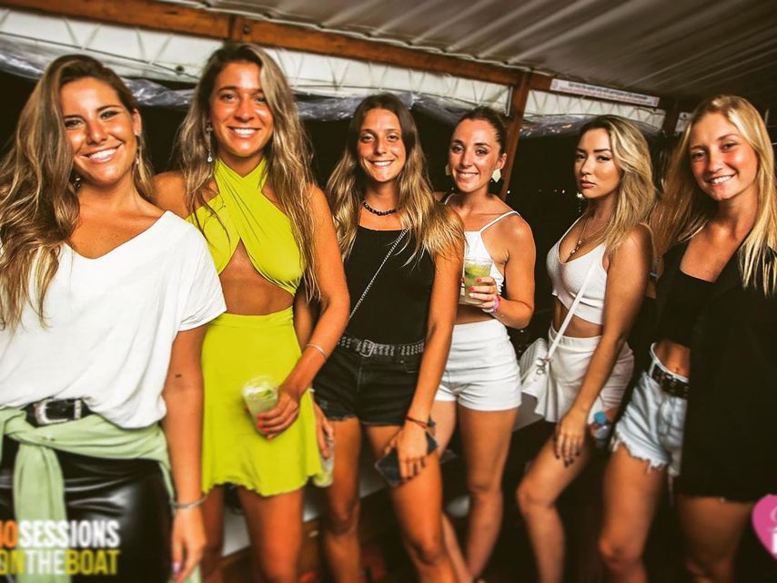 Rio de Janeiro: Late Night Boat Party with DJ and Dancing - Price and Value: What $44 Covers (and Why Drinks Matter)