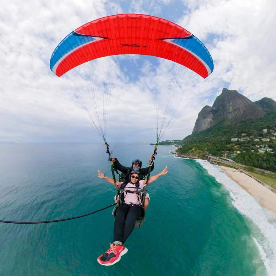 Rio de Janeiro : Paragliding Tandem Flights over Rio - Why Pedra Bonita’s ramp gives you the Rio “wow” fast