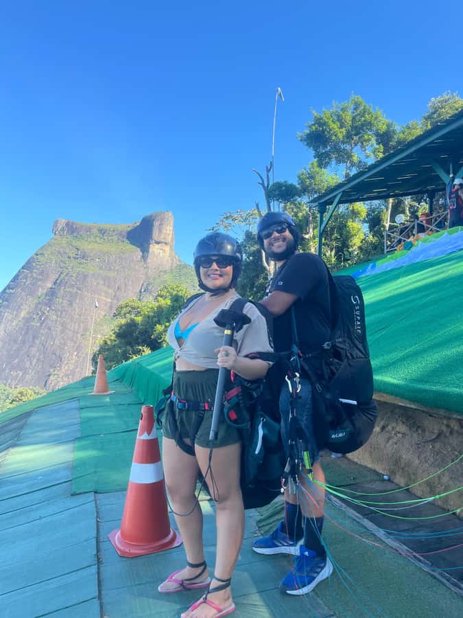 Rio de janeiro : Paragliding Tandem Flights over Rio - Your Instructor Team: Ighor’s Experience and the Calm, Coordinated Ramp