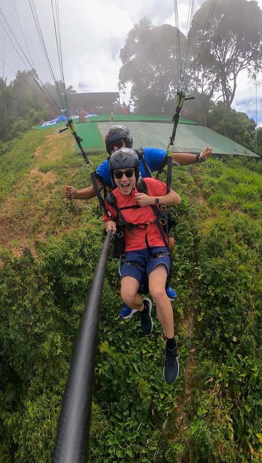 Rio de Janeiro : Paragliding Tandem Flights over Rio - Getting set up at Clube São Conrado de Voo Livre (what the first hour feels like)