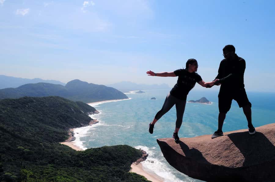 Rio de Janeiro: Pedra do Telegrafo Hike & Grumari Beach Tour - Pedra do Telegrafo Trail: the big views with a moderate effort