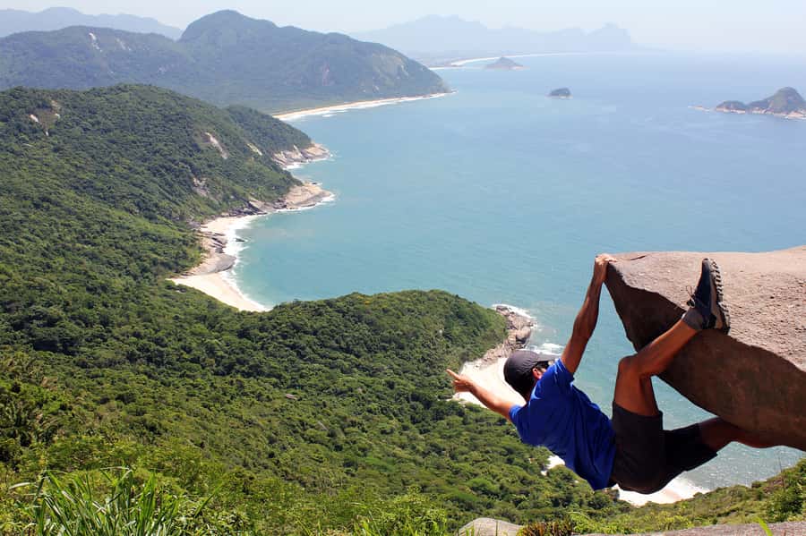 Rio de Janeiro: Pedra do Telegrafo Hike & Grumari Beach Tour - The morning flow: pickup, drive, and why 6am can be a win