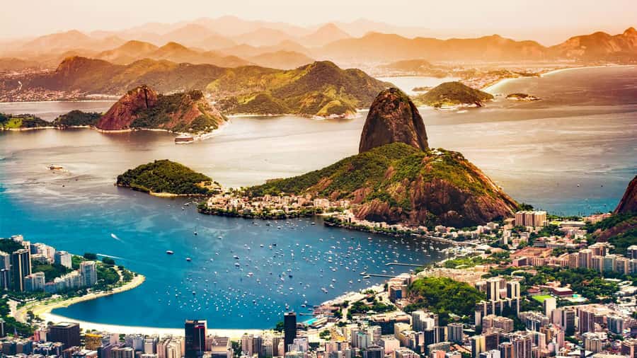 Rio de Janeiro Private: Christ, Sugarloaf, Maracanã and more - Rio in One Day: How This Route Feels (Instead of Just What You See)