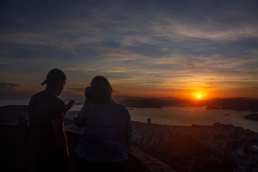 Rio de Janeiro: Private Sunrise Tour at Mirante Dona Marta - Hotel pickup and the 5:00 AM logistics that actually work