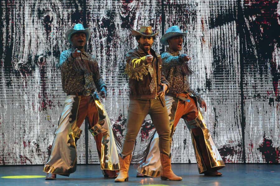 Rio de Janeiro: Roxy Dinner Show with Hotel Pickup - Rules That Affect Your Night (Small, But Worth Knowing)