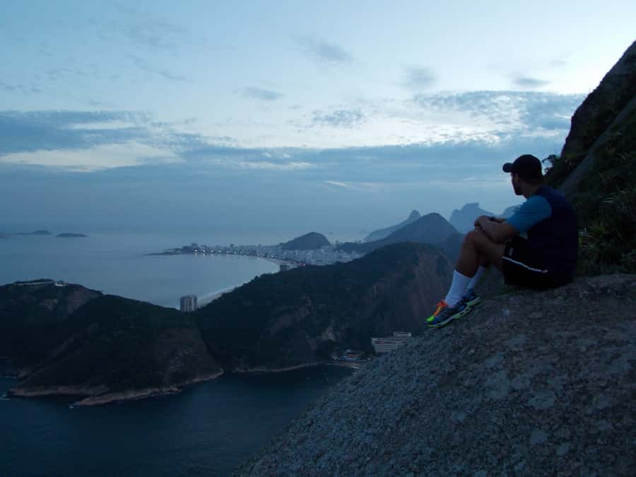 Rio de Janeiro: Sugarloaf Mountain Hike and Climb - Meeting at Praça Gen. Tibúrcio near the obelisk, then a quick jump to the first payoff