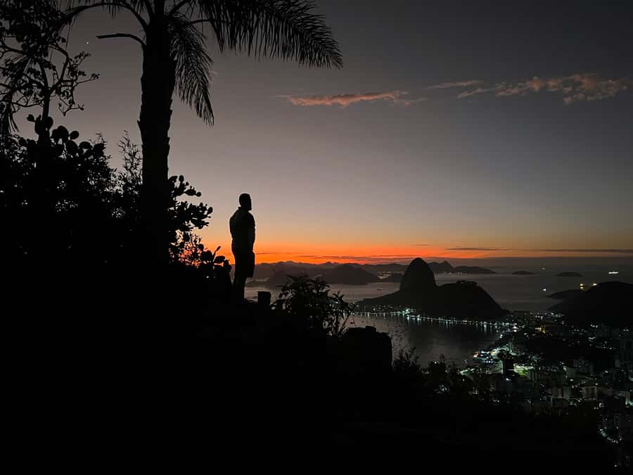 Rio de Janeiro: Sunrise Lookout and Christ the Redeemer Tour - Mirante Dona Marta Sunrise: The View, the Crowds, and the Coffee Plan