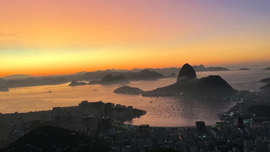 Rio de Janeiro: Sunrise Lookout and Christ the Redeemer Tour - Guides and Photo Help: When the Timing Becomes a Skill