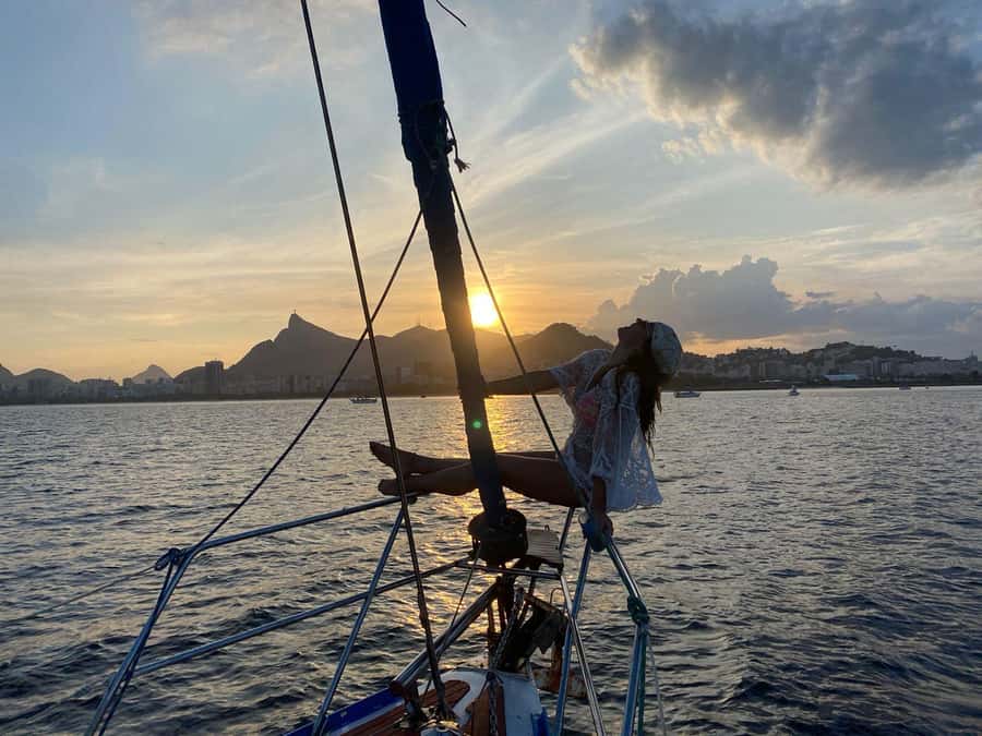 Rio de Janeiro: Sunset Sailboat Tour with Open Bar - The 3-Hour Sail: From Urca to Christ, Flamengo, and the Sun’s Last Moments