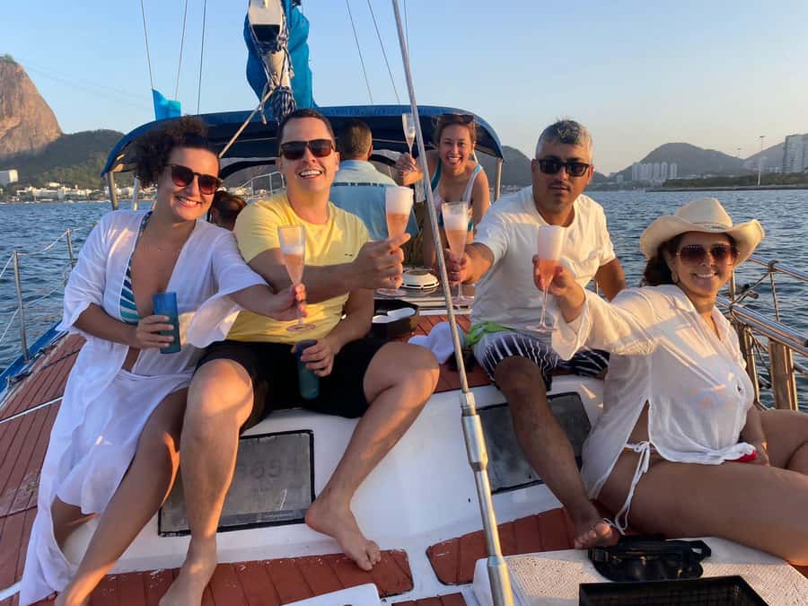 Rio de Janeiro: Sunset Sailboat Tour with Open Bar - Open Bar Reality Check: What You Actually Get Onboard
