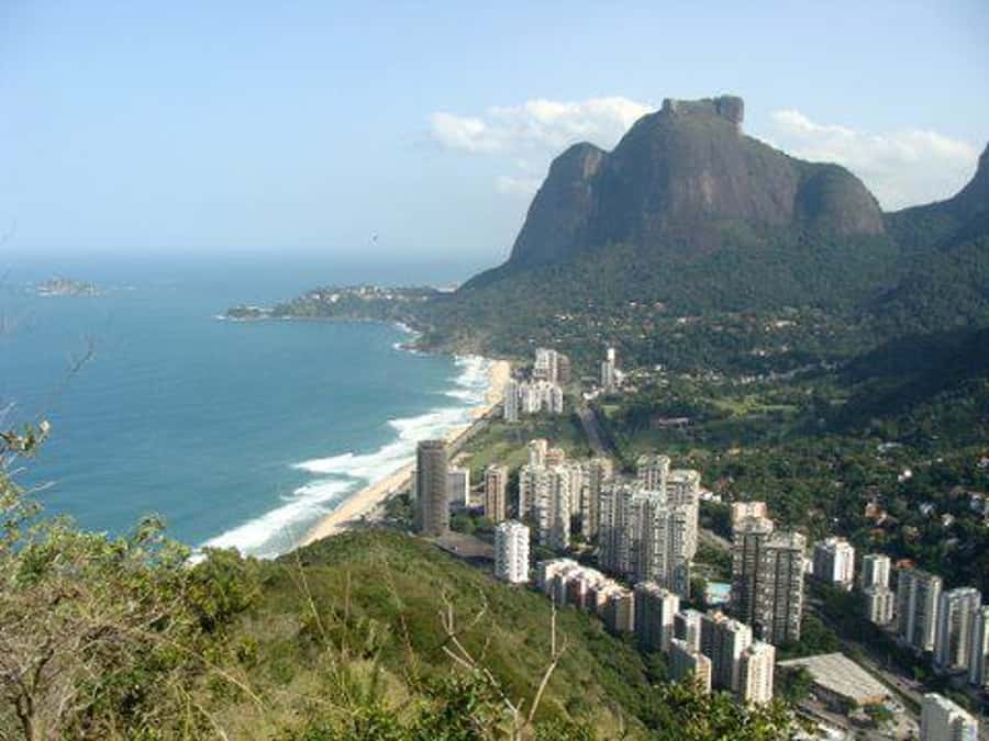 Rio de Janeiro: Vidigal Favela Tour and Two Brothers Hike - Summit of Morro Dois Irmãos: beaches that look different from up here