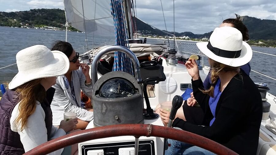 Rio de Janeiro: Wake Up and Sail - Passing Niterói and Other Key Bay Views