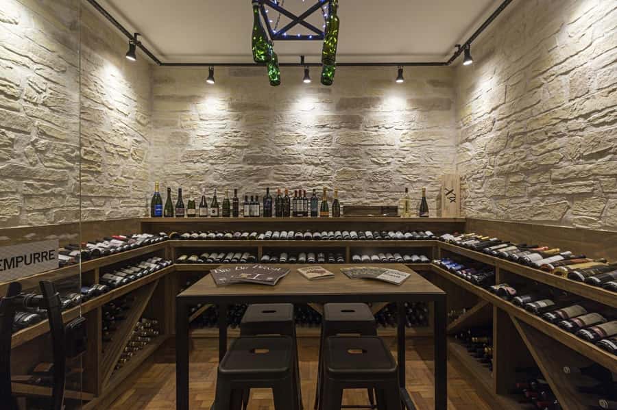 Rio de Janeiro - Wine Tasting of Brazilian Wines - A Botafogo wine bar built only for Brazilian bottles