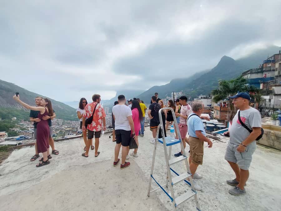 Rio Favela Tour - Rocinha Starts at the Mouth: What the Meeting Feels Like