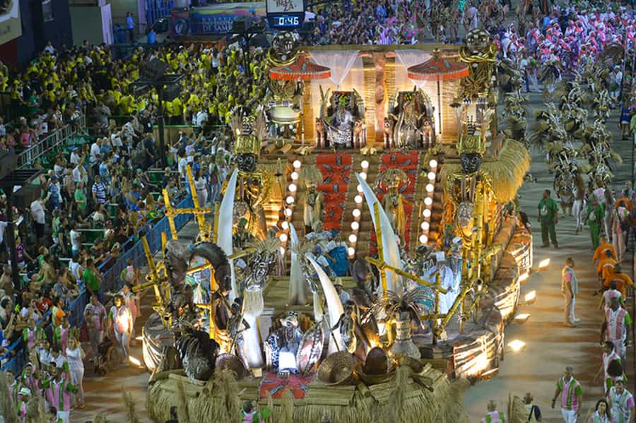 Rio: Premium Carnival Seating with Food, Drinks, & Transfers - Who This Sambadrome VIP Box Experience Suits Best