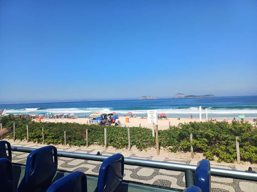 Rio Samba Bus: hop-on hop-off city tour in Rio de Janeiro - Cinelândia and Lapa: where Rio’s landmarks feel close enough to picture