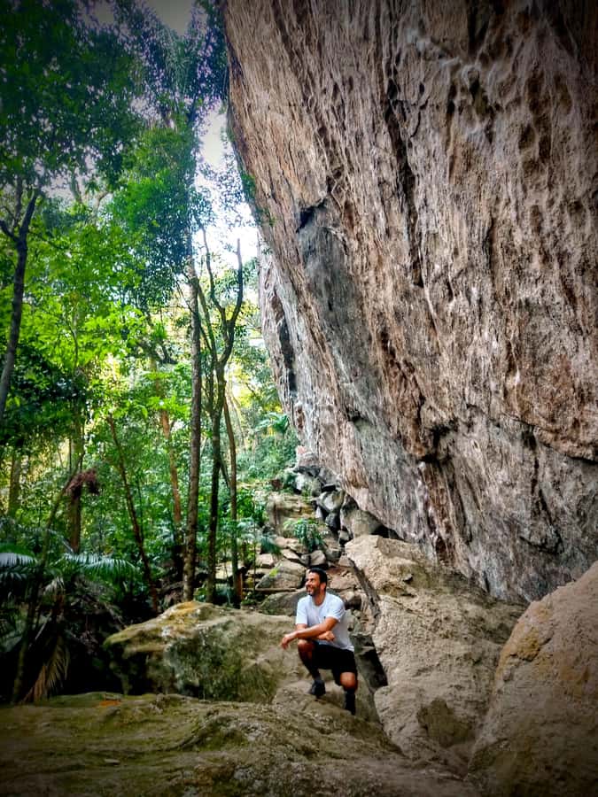 Rio: Tijuca Forest Small Group Hike to Caves and Waterfalls - Cova da Onça suspension bridge: short, rattly, and memorable