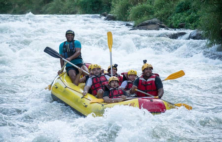 Rio: White Water Rafting Adventure tour in Rio de Janeiro - Key things that make this rafting day worth it