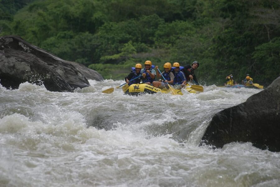 Rio: White Water Rafting Adventure tour in Rio de Janeiro - Guides and languages: how instruction makes a difference
