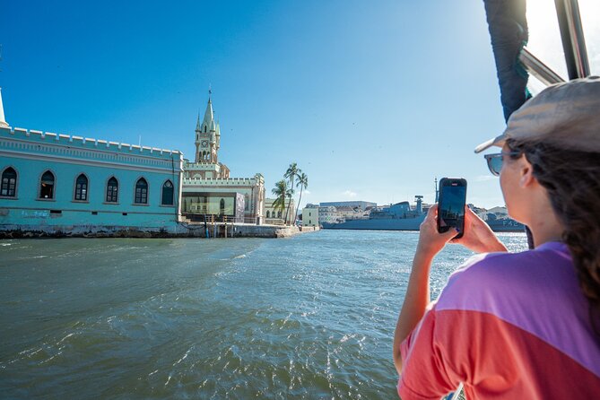 Sunset Boat Tour with Beer, Water, Soda and Snacks included - Stop 1: Museu do Amanhã by the sea (quick, meaningful, and photogenic)