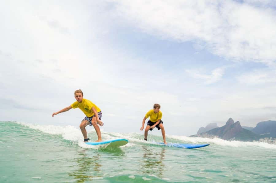 Surf lessons: in Arpoador in Ipanema. - Instructor quality and the Rafael factor