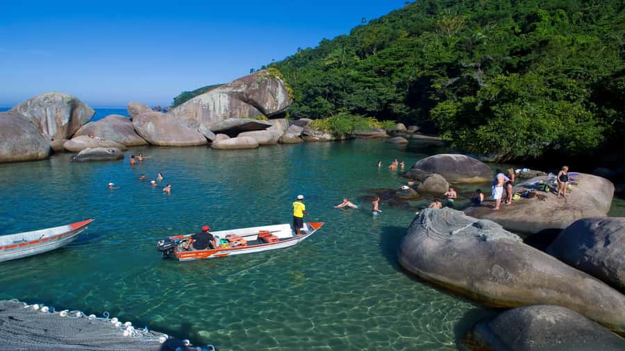 Trindade Day Trip: Nature and Sea Adventure from Paraty - Getting there: meeting point, small group pace, and what you’ll notice first