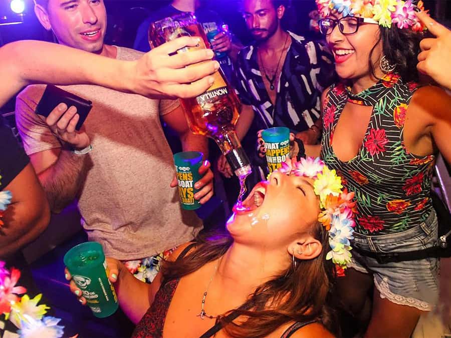 Unforgettable Boat Party - Marina da Glória check-in and boarding at PIER NOBRE