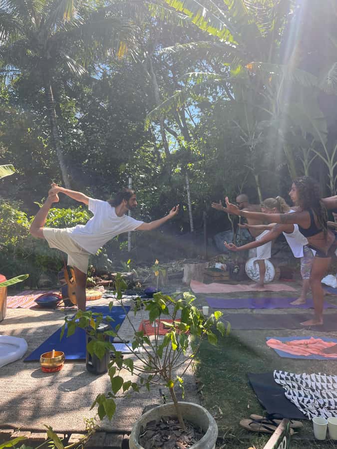 Yoga + Sound Healing - Ipanema Park - Ipanema Park setting: yoga with the ocean in front